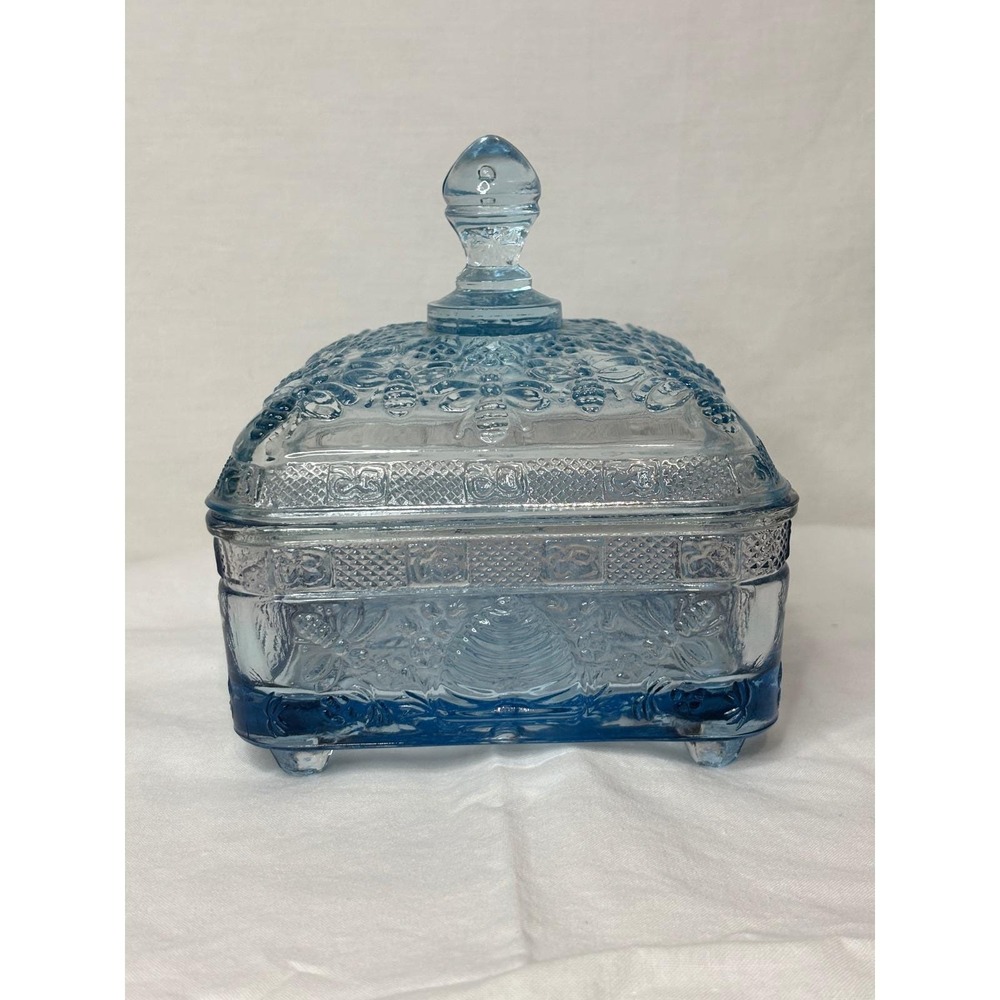 Vintage Indiana Glass Ice Blue Honey Beehive Bee Box Candy Dish with Lid Mint